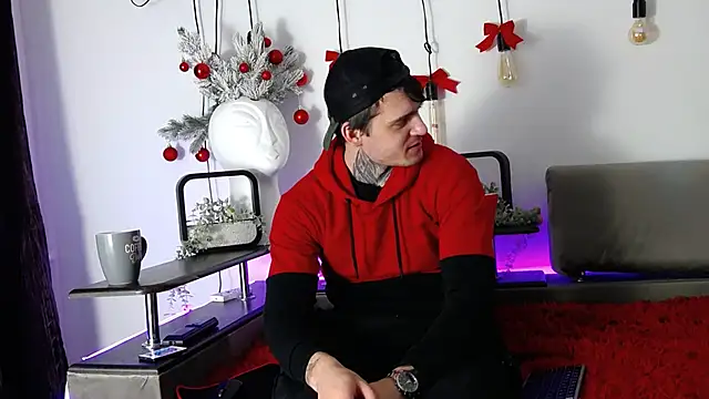 Snapshot of CarterCole chatting on 12-31-24, 07:42 CarterCole online show from 12-31-24, 07:42