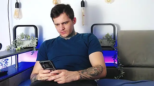 Snapshot of CarterCole chatting on 01-31-25, 08:01 CarterCole online show from 01-31-25, 08:01