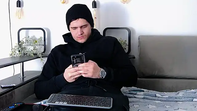 Snapshot of CarterCole chatting on 02-23-25, 07:33 CarterCole online show from 02-23-25, 07:33