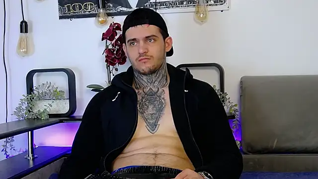 Snapshot of CarterCole chatting on 03-15-25, 08:04 CarterCole online show from 03-15-25, 08:04