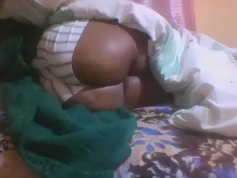 Snapshot of Bootiq chatting on 03-22-25, 06:00 Bootiq online show from 03-22-25, 06:00