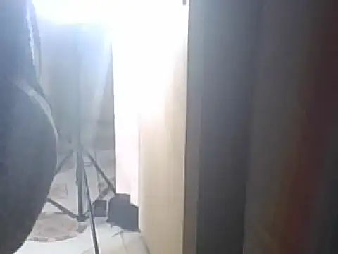 Snapshot of Bootiq chatting on 09-21-25, 01:35 Bootiq online show from 09-21-25, 01:35