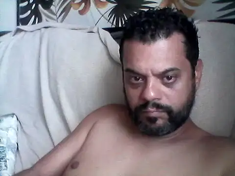Snapshot of HornyBeachBoyBR chatting on 03-04-26, 01:28 HornyBeachBoyBR online show from 03-04-26, 01:28