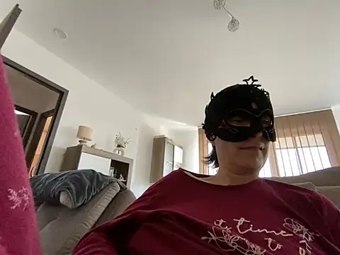 Marilou1983 online show from 03-08-25, 12:30