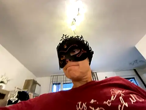 Marilou1983 online show from 09-23-25, 04:43