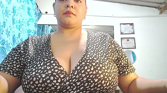 Snapshot of mia_donatto369 chatting on 09-22-25, 08:44 mia donatto369 online show from 09-22-25, 08:44