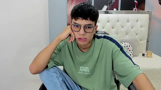 Noha scott online show from 04-24-26, 10:45