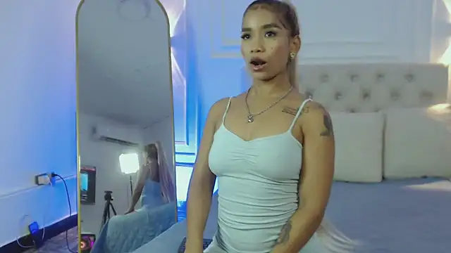 lola red95 online show from 10-27-25, 07:18