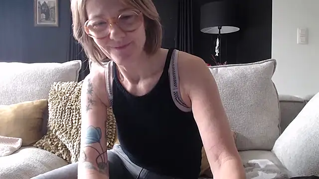 godinflower online show from 02-25-25, 01:17