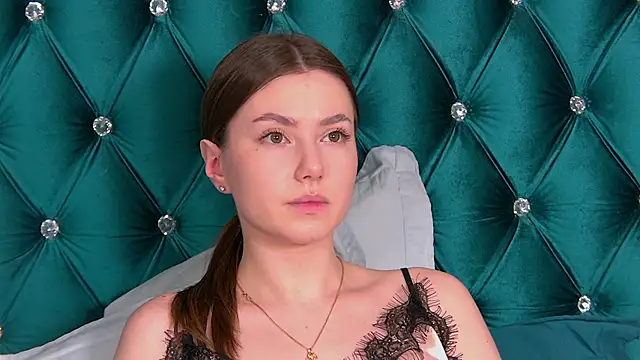 Snapshot of AliceMoreno chatting on 02-10-25, 04:08 AliceMoreno online show from 02-10-25, 04:08