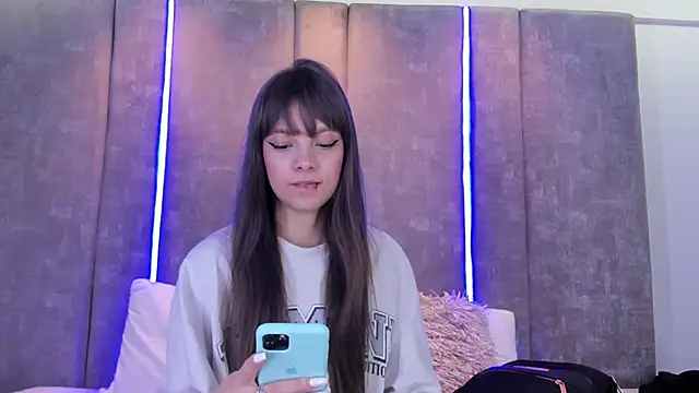 AmmyJones  online show from 02-18-25, 06:15