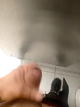 jhone3812 online show from 03-06-25, 05:57