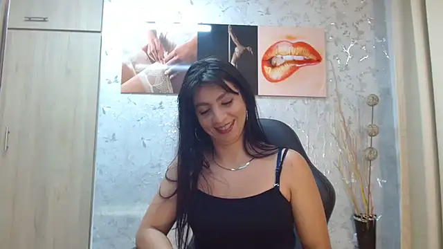 PaulinaRubio  online show from 03-10-26, 07:30