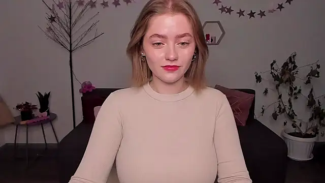 Snapshot of AidaPerry chatting on 12-28-24, 06:08 AidaPerry online show from 12-28-24, 06:08