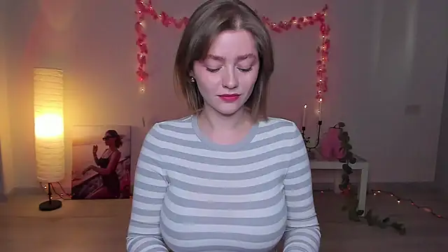 Snapshot of AidaPerry chatting on 01-16-25, 02:19 AidaPerry online show from 01-16-25, 02:19