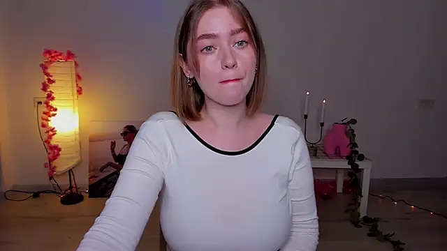 Snapshot of AidaPerry chatting on 01-29-25, 02:32 AidaPerry online show from 01-29-25, 02:32