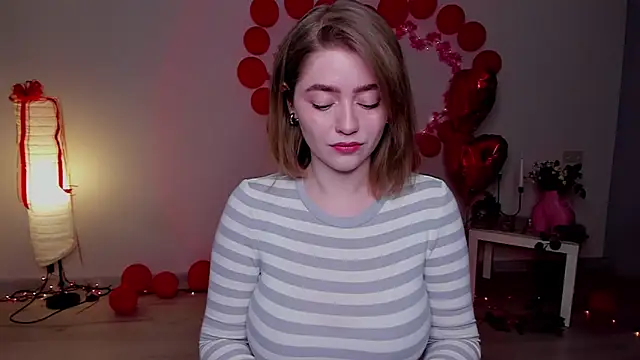 Snapshot of AidaPerry chatting on 03-02-25, 05:36 AidaPerry online show from 03-02-25, 05:36