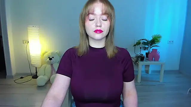 Snapshot of AidaPerry chatting on 09-27-25, 11:48 AidaPerry online show from 09-27-25, 11:48