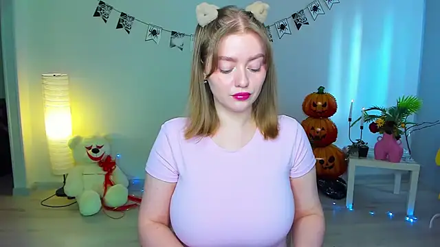 Snapshot of AidaPerry chatting on 10-23-25, 01:10 AidaPerry online show from 10-23-25, 01:10