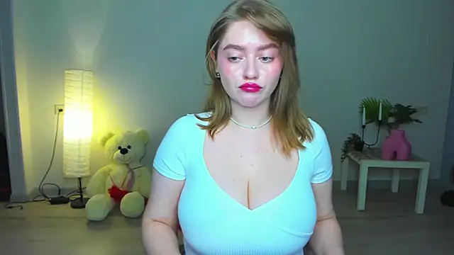 Snapshot of AidaPerry chatting on 11-21-25, 09:13 AidaPerry online show from 11-21-25, 09:13