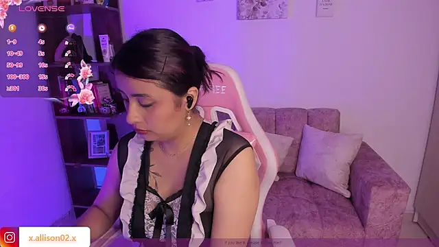 x allison online show from 09-30-25, 11:43