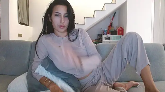 Snapshot of Gabrielaaxxx chatting on 02-10-25, 08:42 Gabrielaaxxx online show from 02-10-25, 08:42