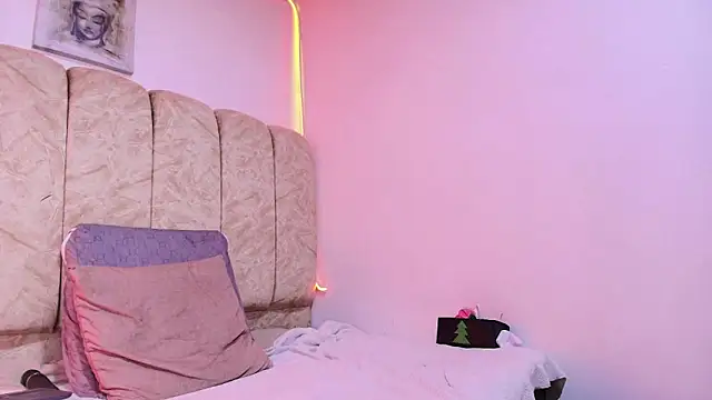  Marcela   online show from 04-25-26, 01:41