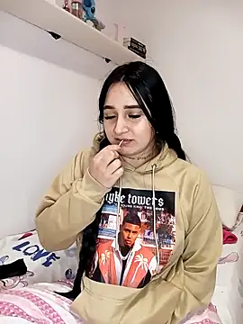 Juanamd1 online show from 02-25-25, 11:19