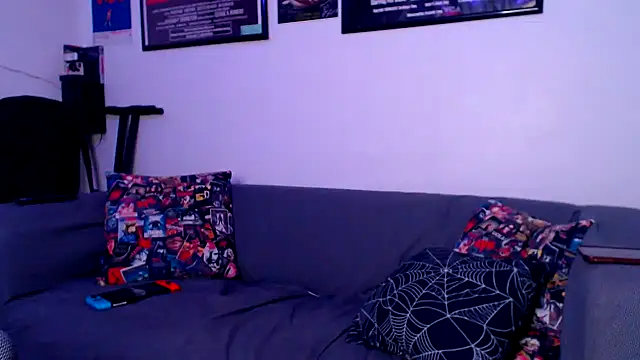 Snapshot of RyffBurnz chatting on 12-03-24, 05:09 RyffBurnz online show from 12-03-24, 05:09