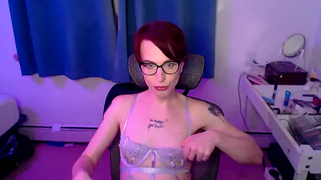 Snapshot of RyffBurnz chatting on 01-12-25, 02:14 RyffBurnz online show from 01-12-25, 02:14