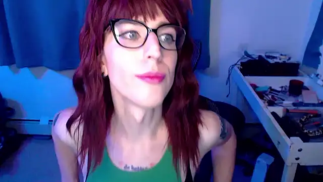 Snapshot of RyffBurnz chatting on 02-11-25, 04:55 RyffBurnz online show from 02-11-25, 04:55