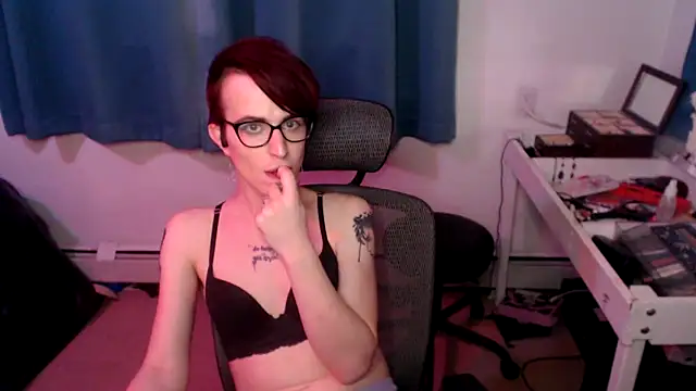 Snapshot of RyffBurnz chatting on 03-07-25, 12:48 RyffBurnz online show from 03-07-25, 12:48