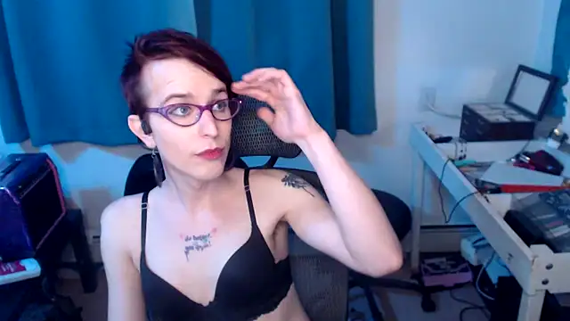 Snapshot of RyffBurnz chatting on 03-11-25, 01:48 RyffBurnz online show from 03-11-25, 01:48