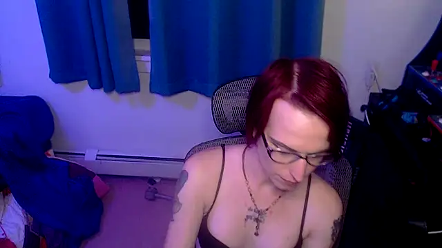 Snapshot of RyffBurnz chatting on 10-11-25, 02:33 RyffBurnz online show from 10-11-25, 02:33