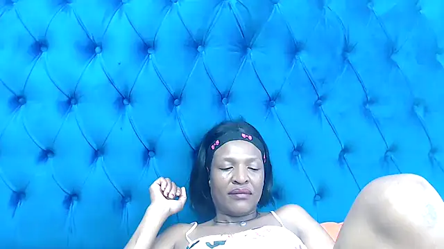 SpicyQueenxxxx online show from 04-02-26, 09:51