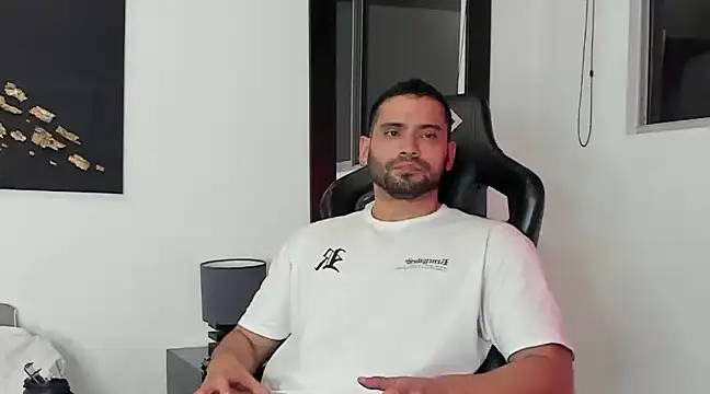 Dereck vega online show from 12-08-24, 12:29