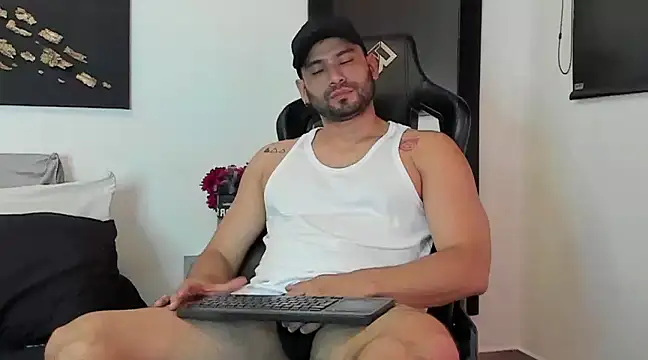 Dereck vega online show from 03-06-25, 09:42