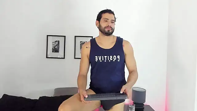 Dereck vega online show from 10-02-25, 08:27