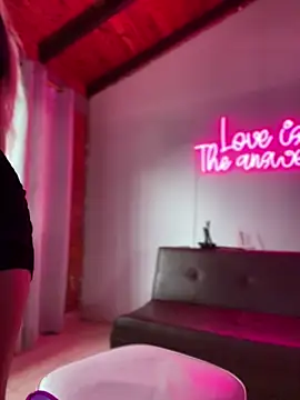 Snapshot of SamaraJay1 chatting on 12-06-24, 12:49 SamaraJay1 online show from 12-06-24, 12:49