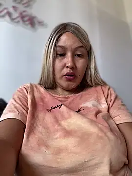 Snapshot of SamaraJay1 chatting on 12-15-24, 01:11 SamaraJay1 online show from 12-15-24, 01:11