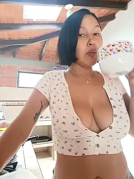 Snapshot of SamaraJay1 chatting on 09-21-25, 02:08 SamaraJay1 online show from 09-21-25, 02:08