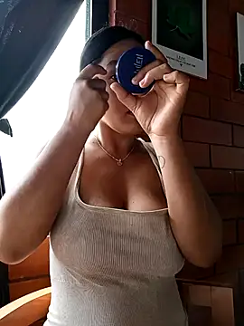 Snapshot of SamaraJay1 chatting on 09-24-25, 02:20 SamaraJay1 online show from 09-24-25, 02:20