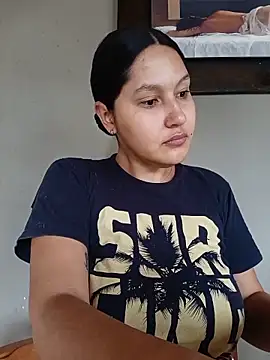 Snapshot of SamaraJay1 chatting on 06-12-26, 02:05 SamaraJay1 online show from 06-12-26, 02:05