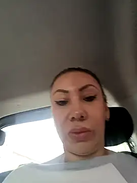 coral smitth online show from 04-22-26, 03:57