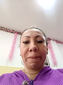 coral smitth online show from 04-30-26, 02:56