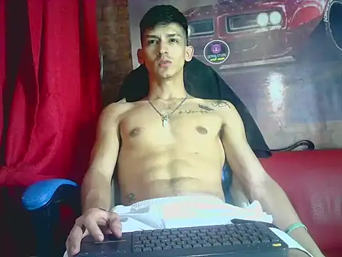 Snapshot of MasterSEX420 chatting on 12-03-24, 03:09 MasterSEX420 online show from 12-03-24, 03:09