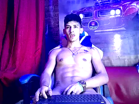 Snapshot of MasterSEX420 chatting on 12-04-24, 04:54 MasterSEX420 online show from 12-04-24, 04:54