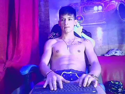 Snapshot of MasterSEX420 chatting on 12-15-24, 06:07 MasterSEX420 online show from 12-15-24, 06:07