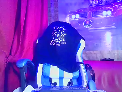 Snapshot of MasterSEX420 chatting on 12-16-24, 08:20 MasterSEX420 online show from 12-16-24, 08:20