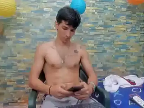 Snapshot of MasterSEX420 chatting on 01-12-25, 02:19 MasterSEX420 online show from 01-12-25, 02:19